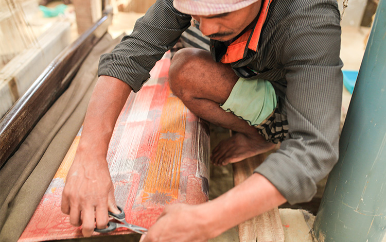 Loom-To-Luxury_Varanasi_craft