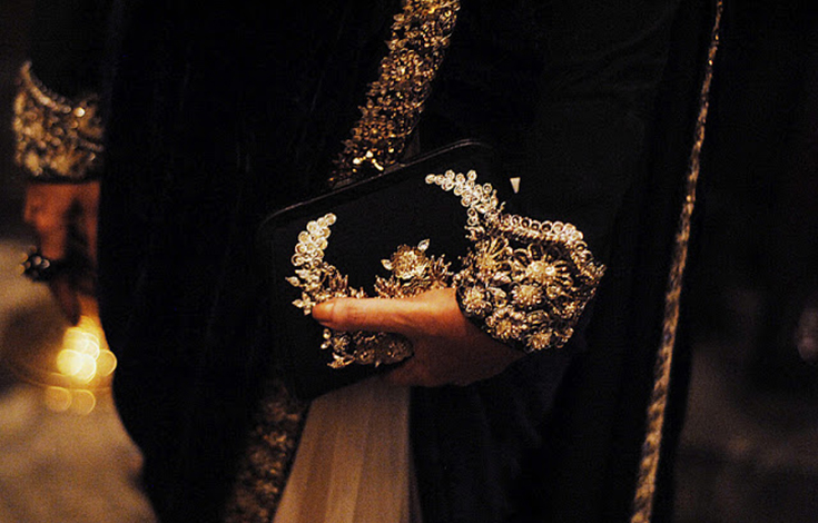 Sabyasachi-Mukherjee-designer-clutch-craft-karigar-artisan-borderandfall-feature-image